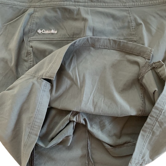 Columbia Skort Gray Stretch Omni-Shield Size 2 - Picture 3 of 6